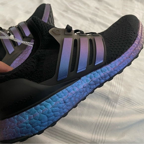 Adidas Ultraboost 5.0 DNA Size US 9 - Picture 5 of 5